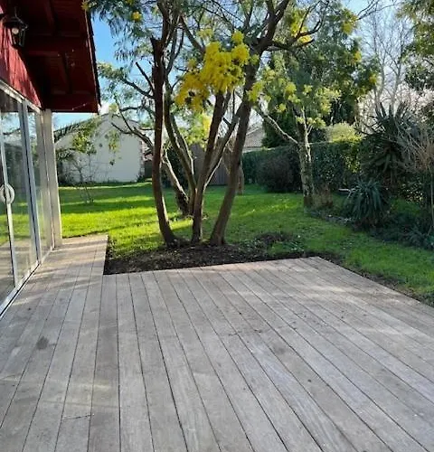 Maison Trinque بيت للعطل